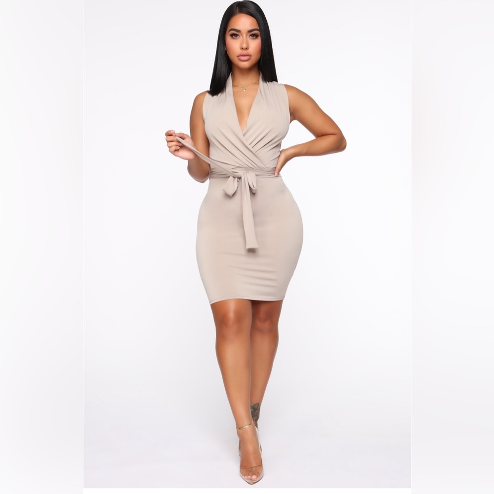 Clocking In Sleeveless Midi Dress - Taupe